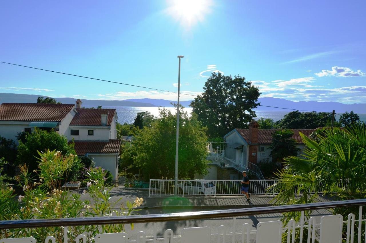 Apartments Martina Нивице Екстериор снимка